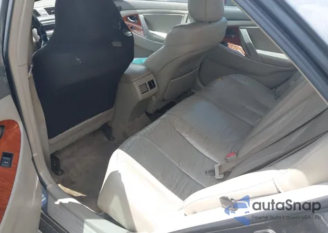 2010 Toyota Camry Xle V6 z USA, uszkodzony, nr VIN 4T1BK3EKXAU112728